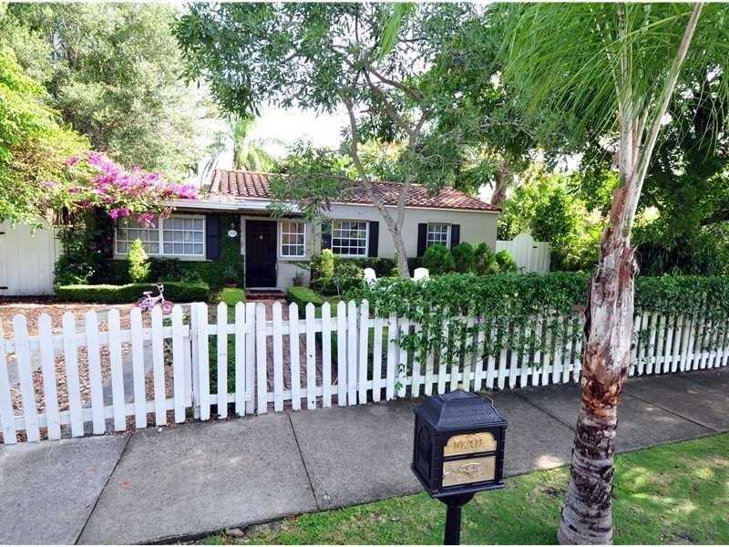 Property Photo: 6315 SW 44th St FL 33155