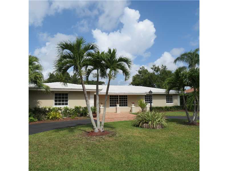 Property Photo:  16720 SW 81 Av  FL 33157 