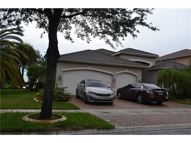 Property Photo:  4626 SW 186th Way  FL 33029 