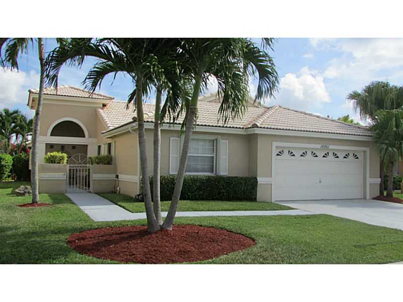 Property Photo:  18861 NW 1 St  FL 33029 