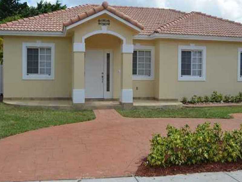 Property Photo: 9106 NW 169 St FL 33018