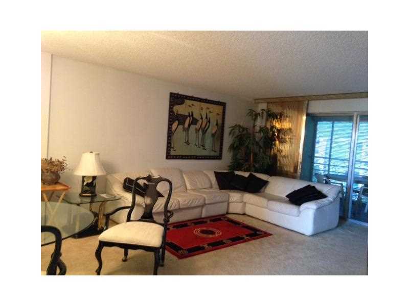 Property Photo:  431 SE 3rd St 602  FL 33004 