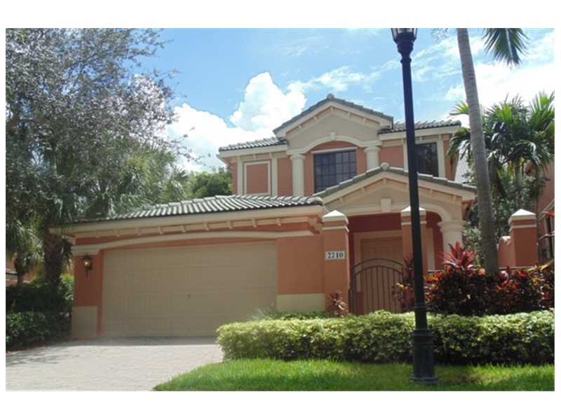 Property Photo: 2710 Kinsington Cr 23-3 FL 33332