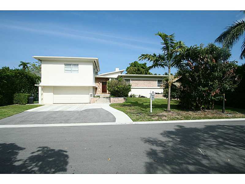 Property Photo:  2829 Regatta Av  FL 33140 