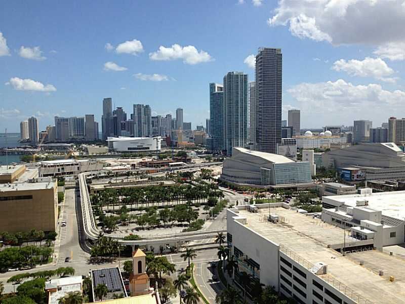 Property Photo:  1717 N Bayshore Dr A-2252  FL 33132 