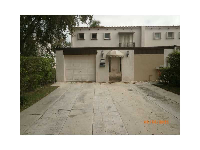 Property Photo: 7240 Jacaranda Ln 7240 FL 33014