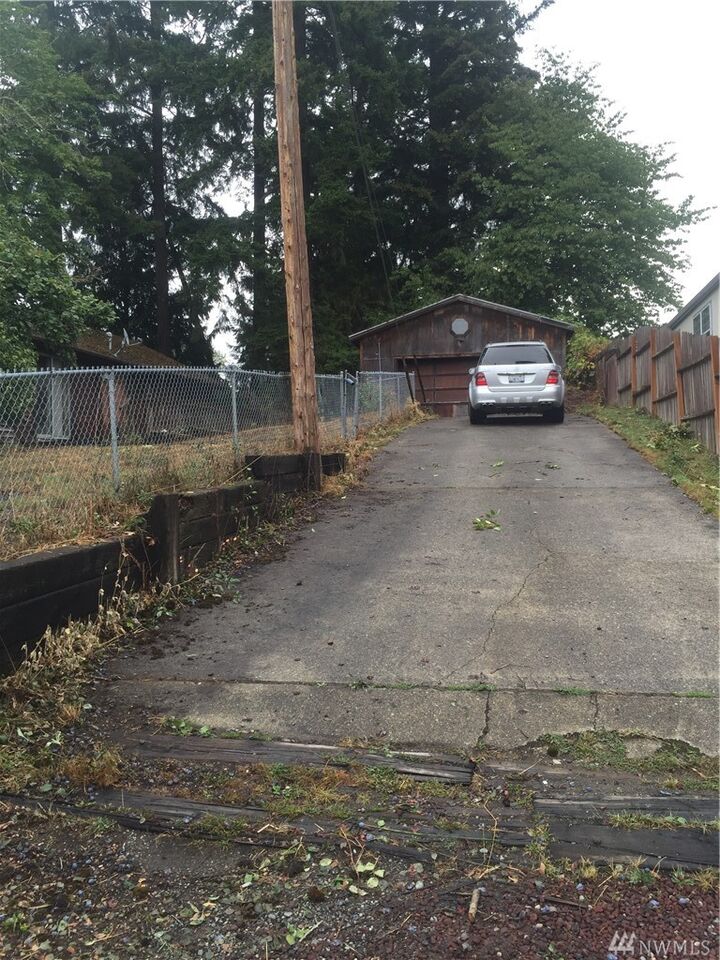 Property Photo:  9927 Yakima Ave S  WA 98444 