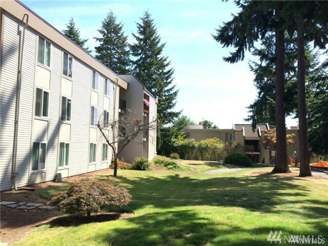 Property Photo:  14620 NE 32nd St F13  WA 98007 