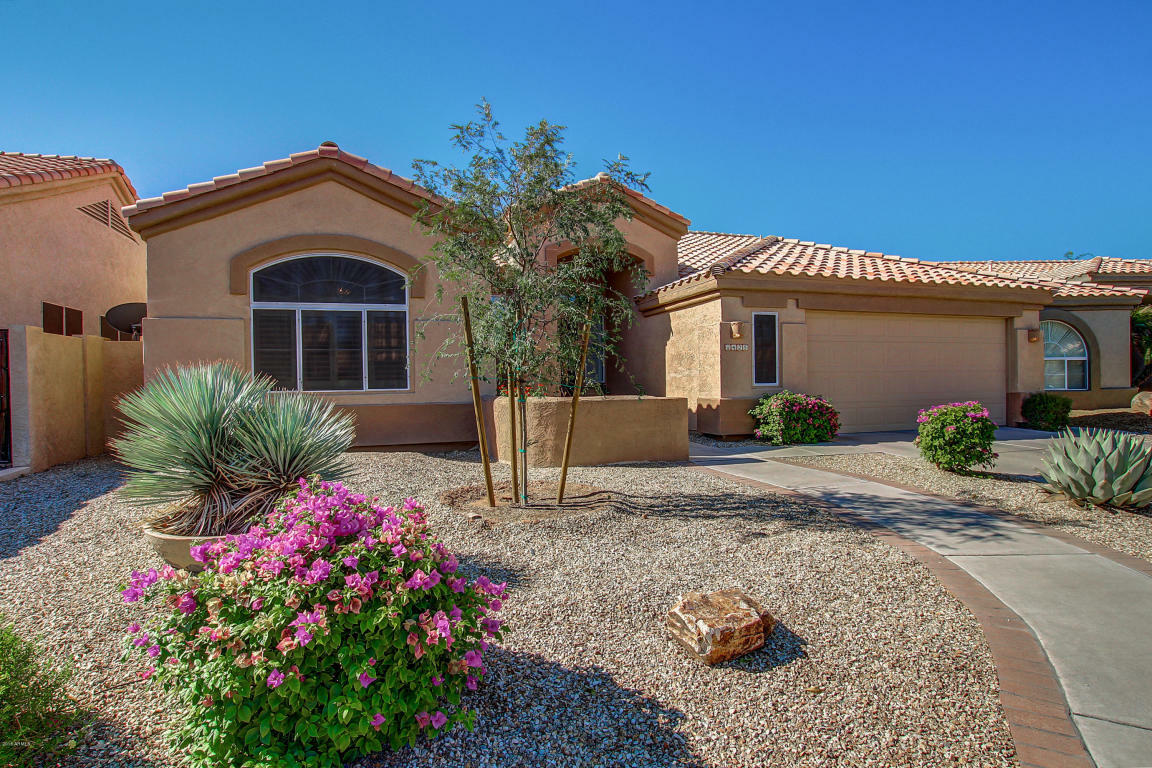 Property Photo: 1425 W Park Avenue AZ 85233