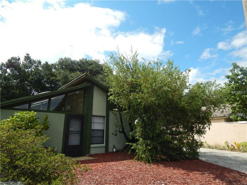 Property Photo: 1939 Gregory Drive FL 33613