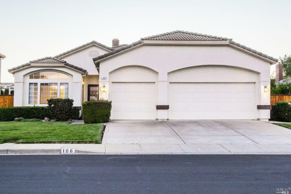 Property Photo:  106 Deerglen Circle  CA 95687 