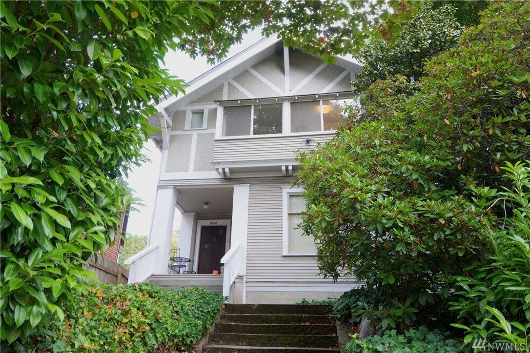 Property Photo:  5710 15th Ave NE  WA 98105 