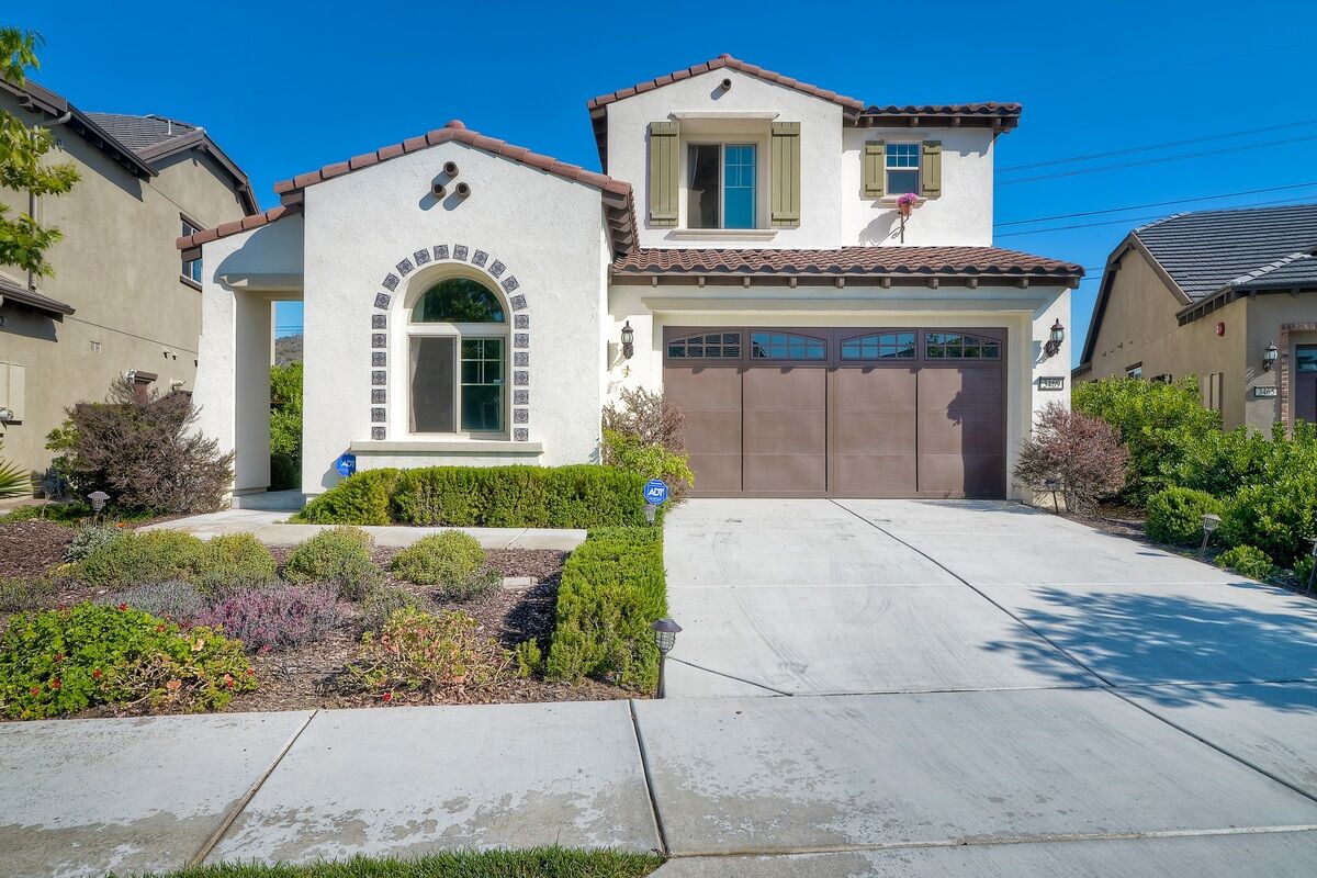 Property Photo: 3469 Corte Panorama CA 92009