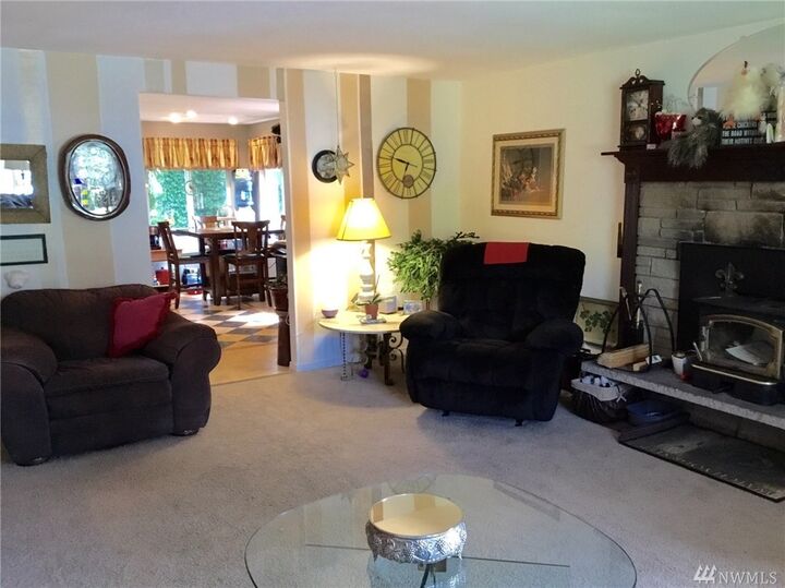 Property Photo:  531 Westerly Dr  WA 98520 