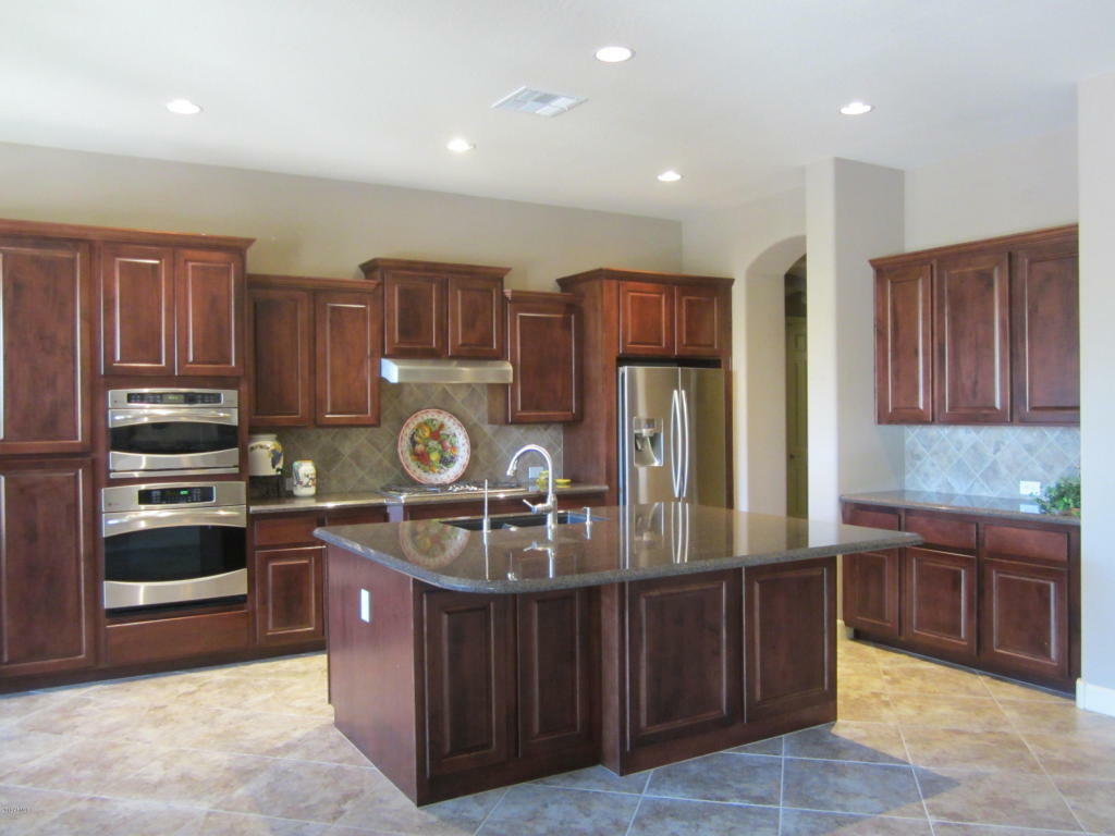 Property Photo: 1703 W Sleepy Ranch Road AZ 85085