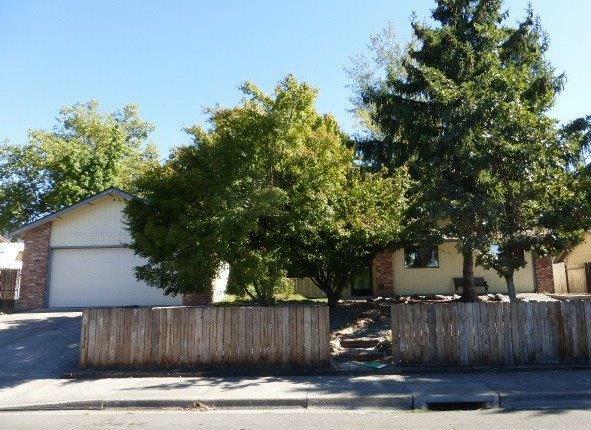 Property Photo: 1132 North Modoc Avenue OR 97504