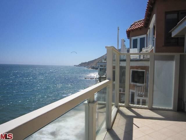 19064 Pacific Coast Hwy  Malibu CA 90265 photo