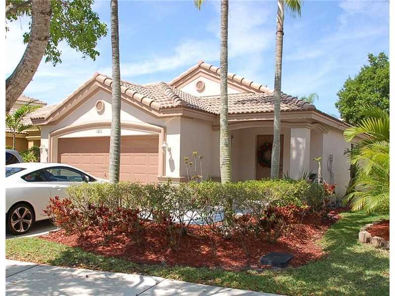 Property Photo:  1211 Golden Cane Dr  FL 33327 