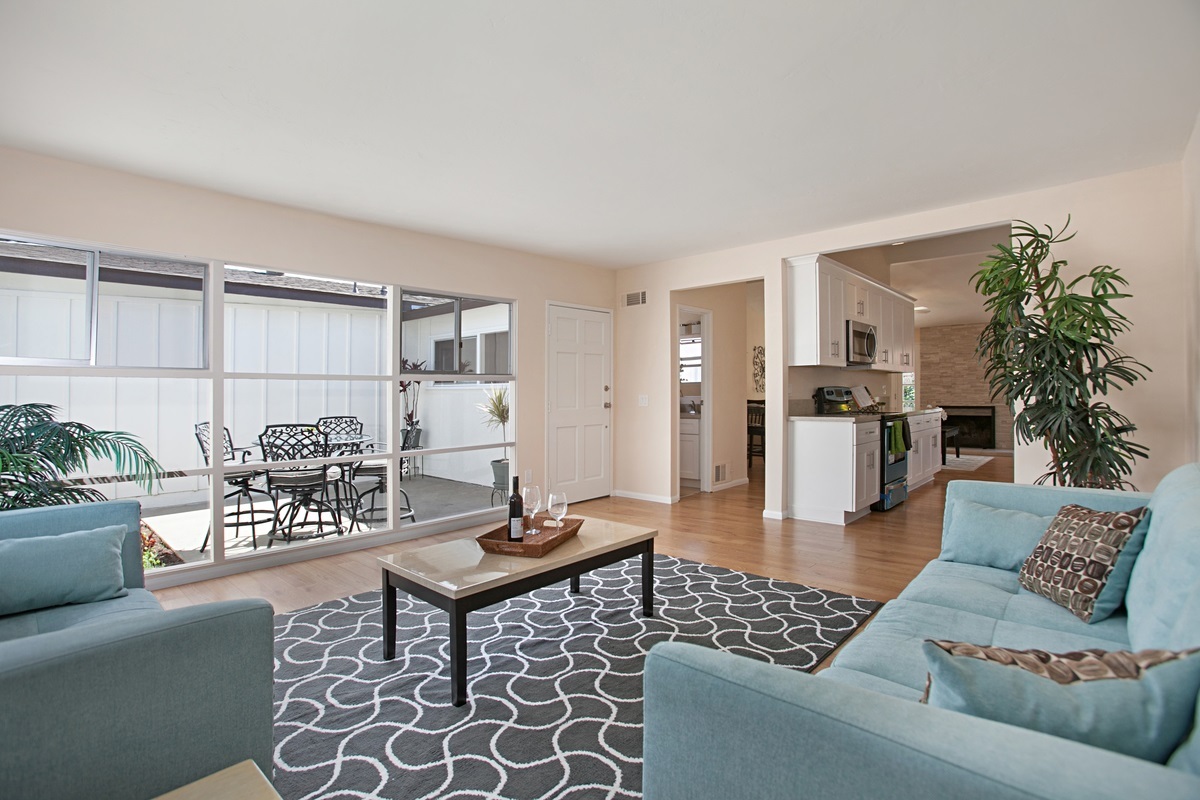 Property Photo: 6607 Arundel Place CA 92117