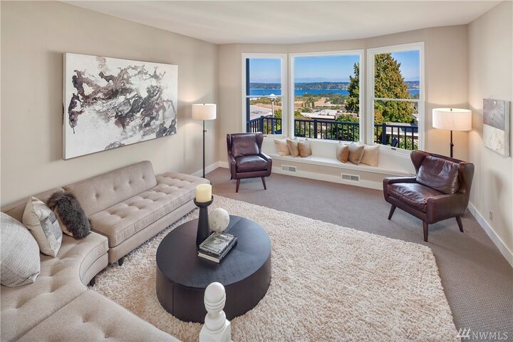 Property Photo: 7327 56th Ave NE WA 98115