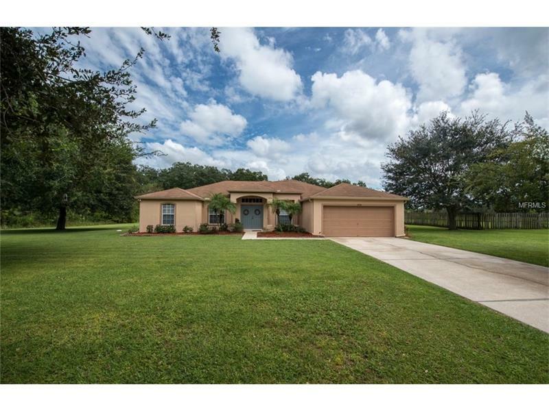 Property Photo:  9418 Barrington Oaks Drive  FL 33527 