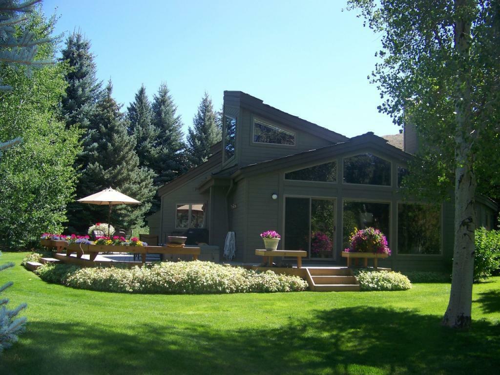 Property Photo:  108 Sunrise Dr  ID 83353 