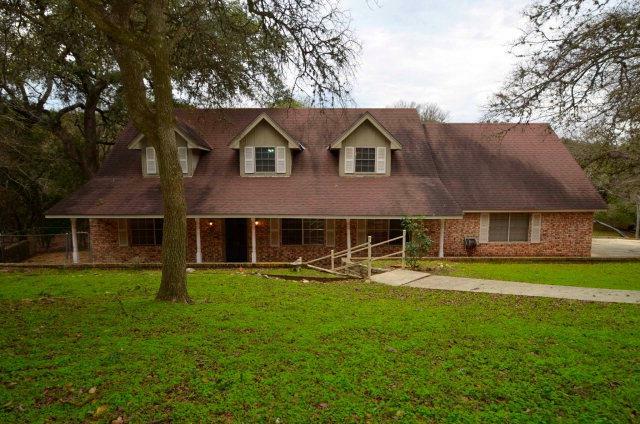 Property Photo: 10 Tanglewood Trail TX 78666