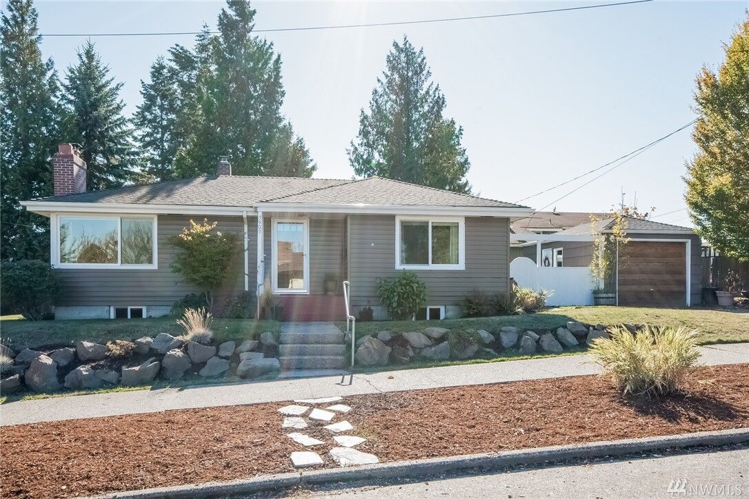 Property Photo: 3503 SW Othello St WA 98126