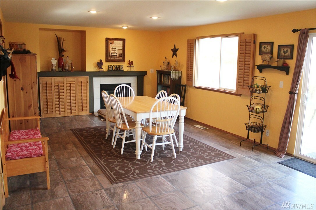 Property Photo: 7626 66th Place NE WA 98270