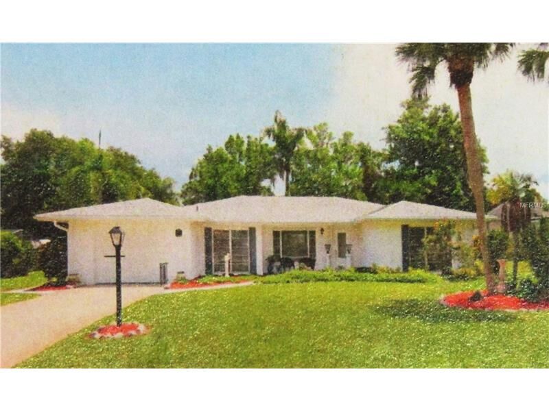 Property Photo:  404 Baycrest Drive  FL 34285 