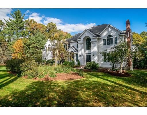 Property Photo:  264 Hutchins Rd  MA 01741 