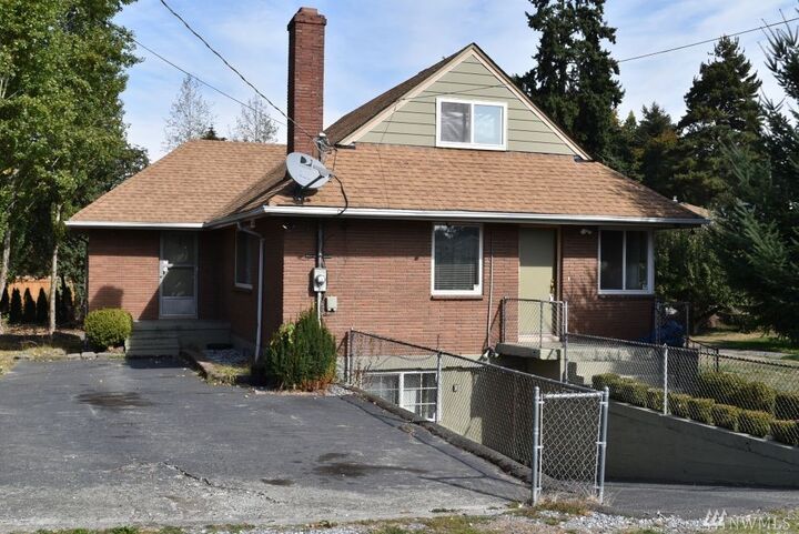 11860 1st Ave S  Seattle WA 98168 photo