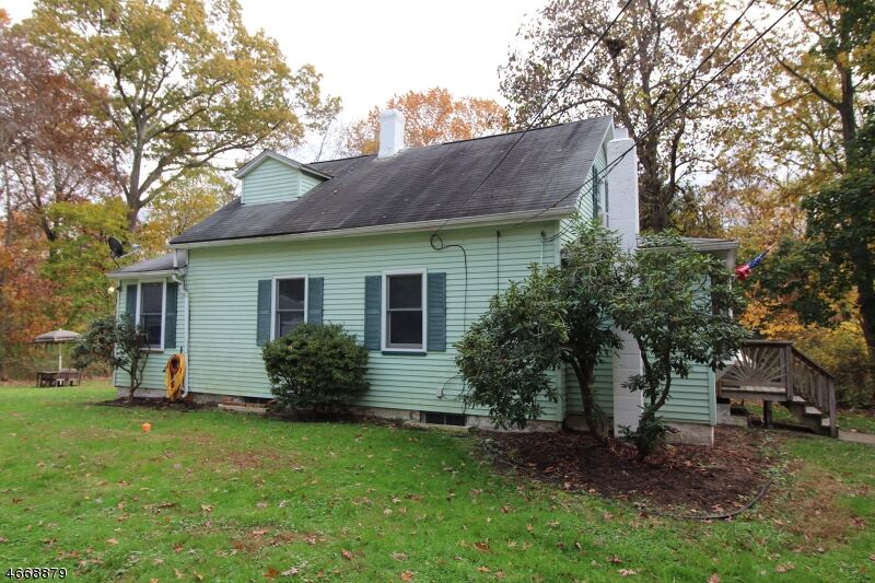 Property Photo: 86 McKinley Ave NJ 07882