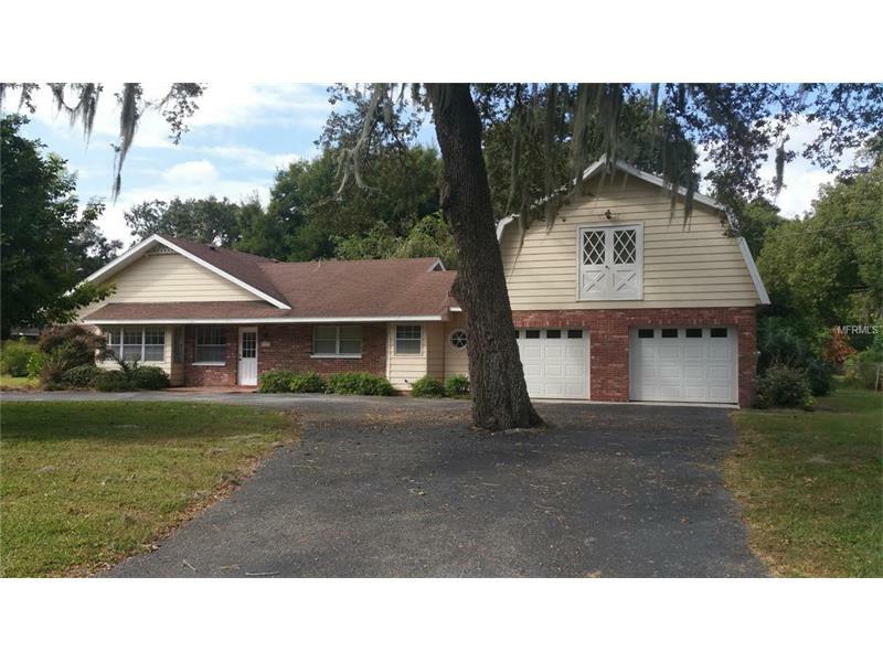 Property Photo: 1004 Kay Jean Drive FL 33594