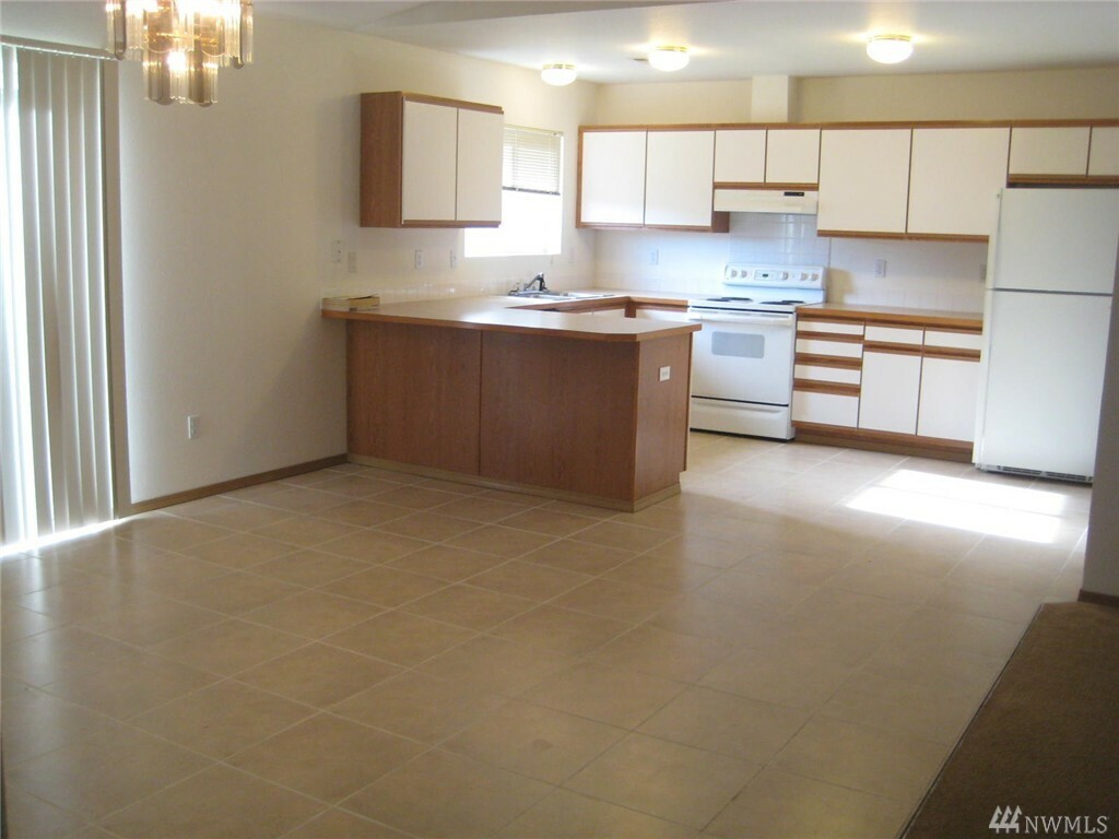 Property Photo:  19307 75th St E  WA 98390 