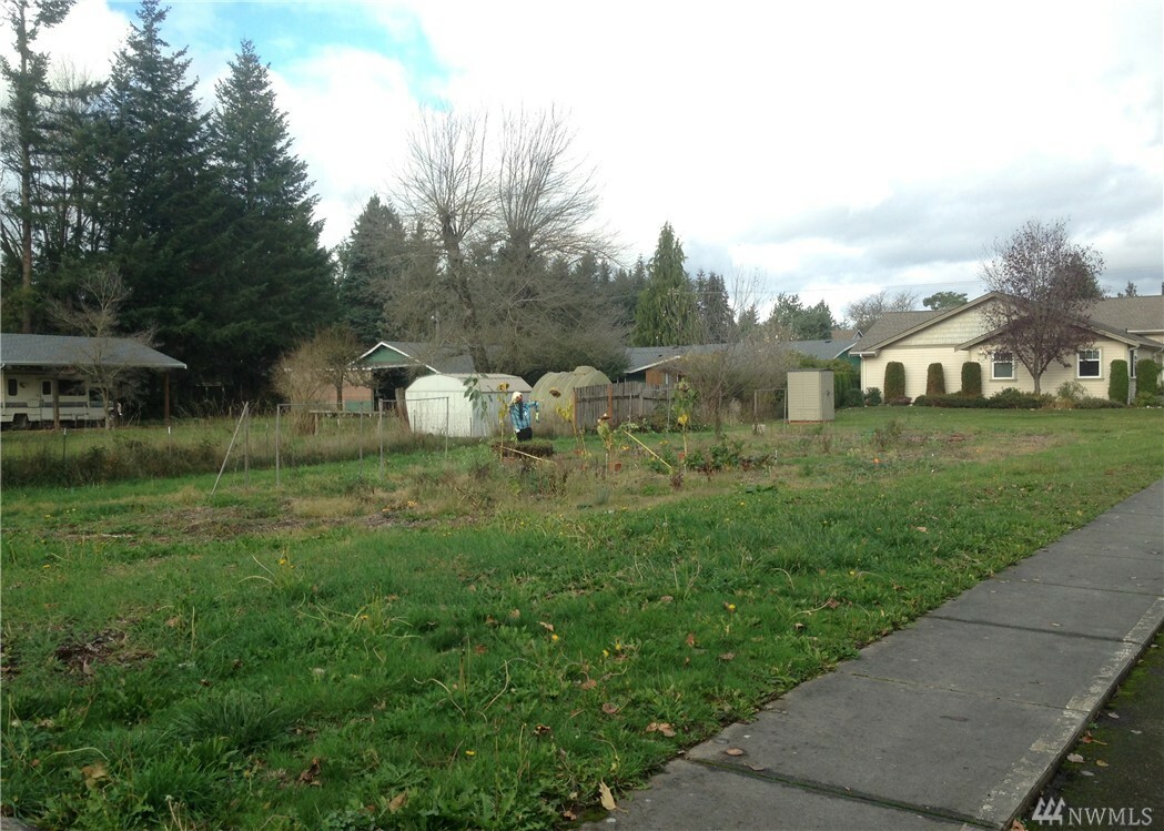 Property Photo:  4518 84th St NE  WA 98270 