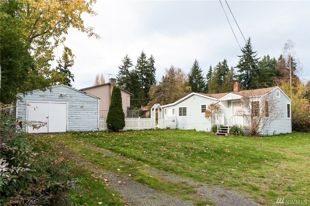 Property Photo:  12747 26th Ave NE  WA 98125 