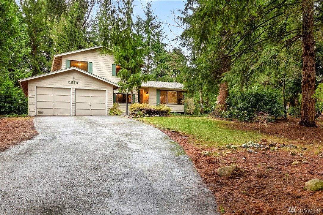 Property Photo:  5513 227th St SE  WA 98021 