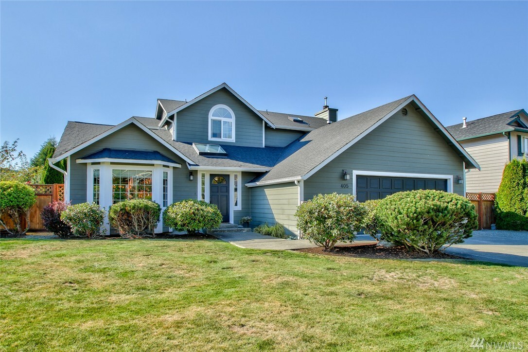 Property Photo:  405 S 32nd Place  WA 98274 