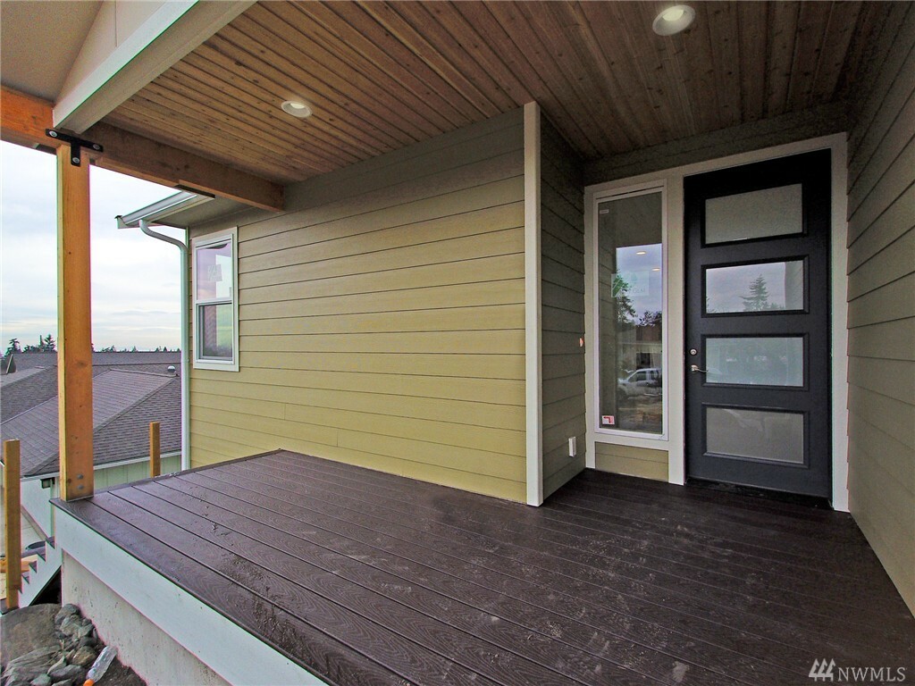 Property Photo:  1316 Morning Ct  WA 98362 