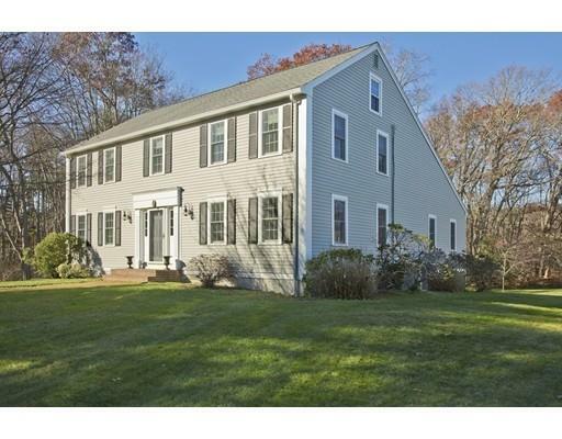 Property Photo:  2 Saw Mill Pond Rd  MA 02043 