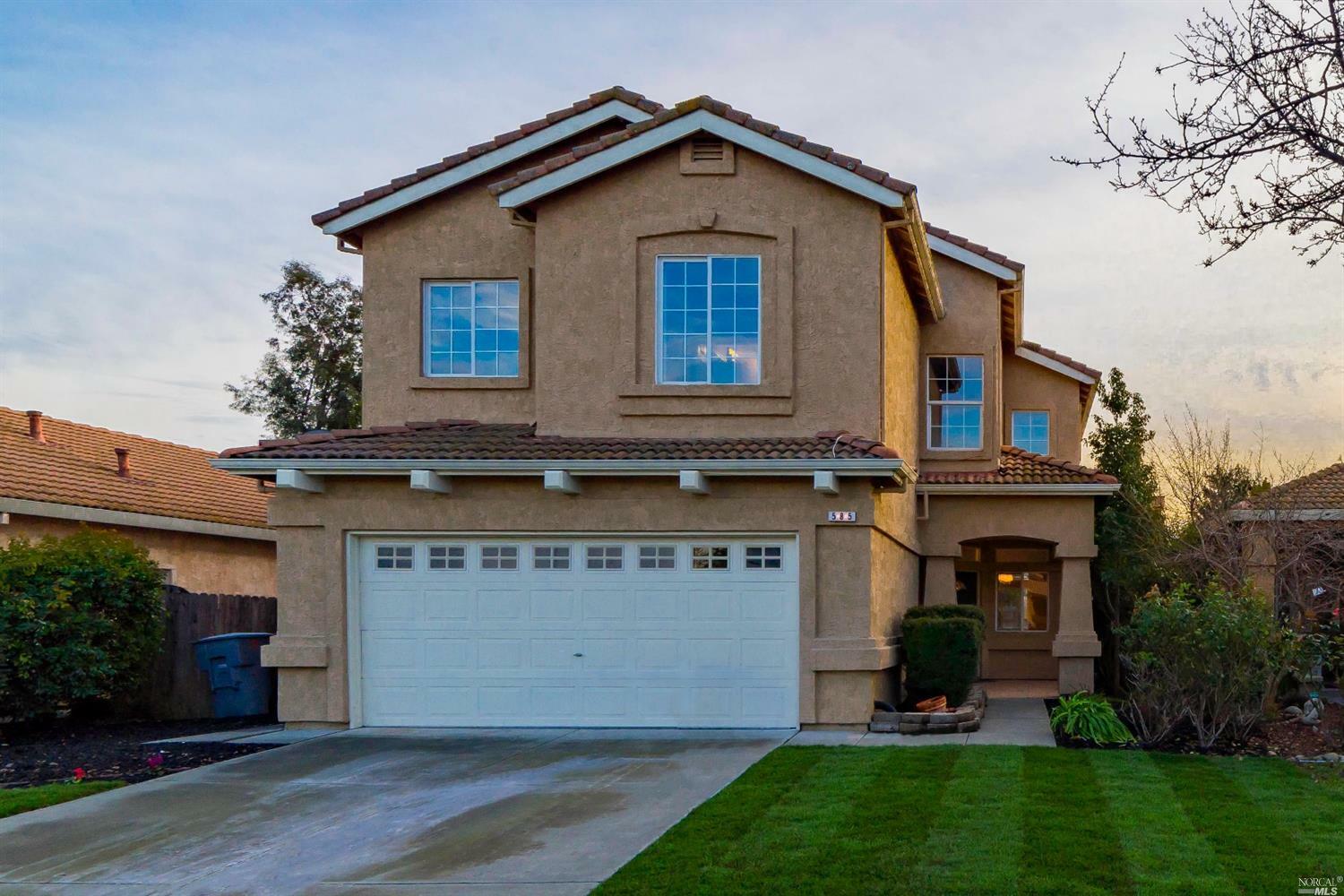 Property Photo:  585 Canvasback Court  CA 95687 