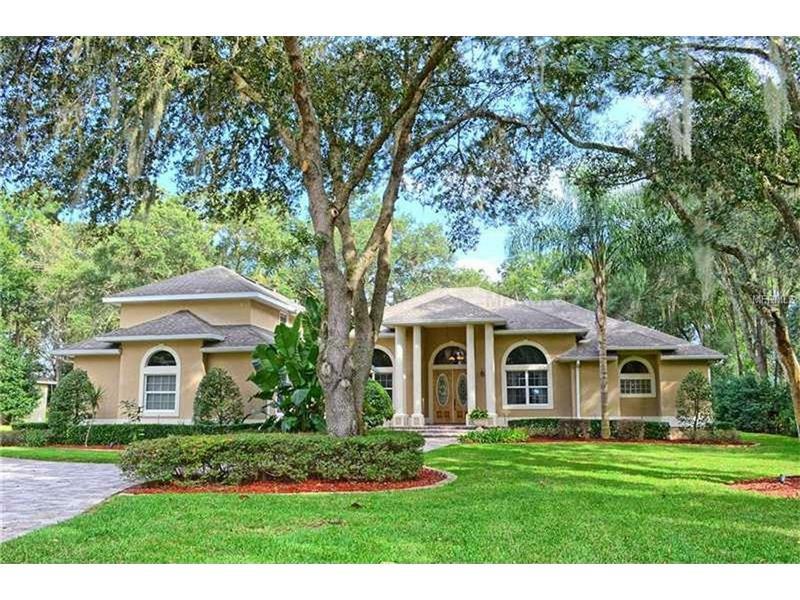 Property Photo: 887 Cardinal Pointe Cove FL 32771