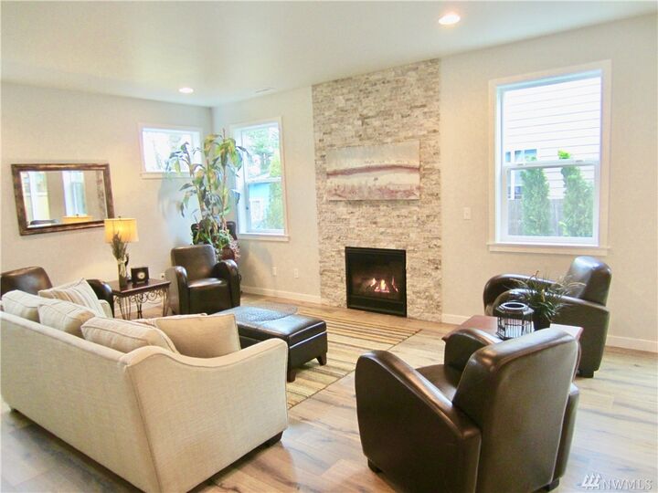 Property Photo: 3820 134th Lane SW 1 WA 98087