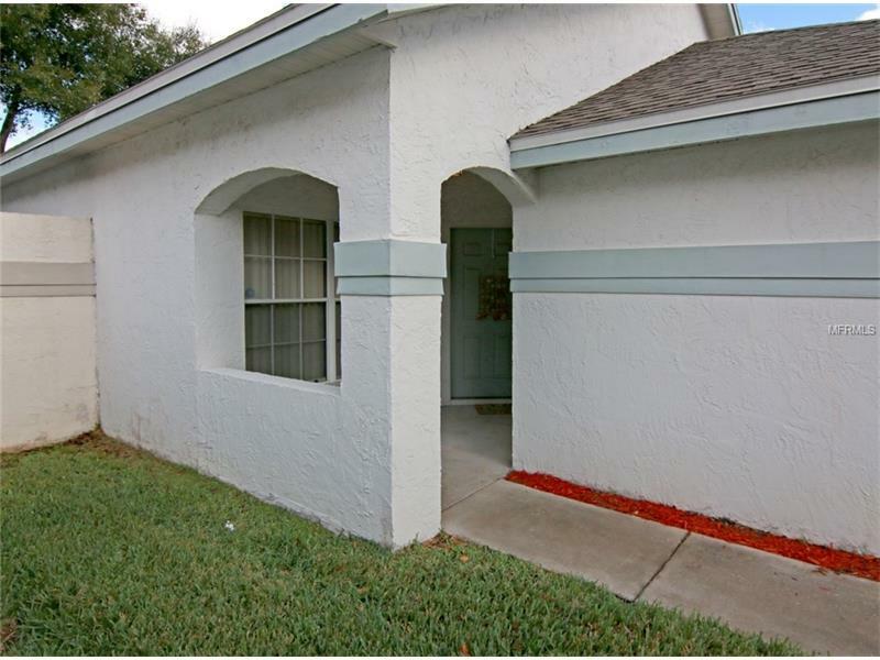 Property Photo:  5833 Plum Pudding Court  FL 32821 