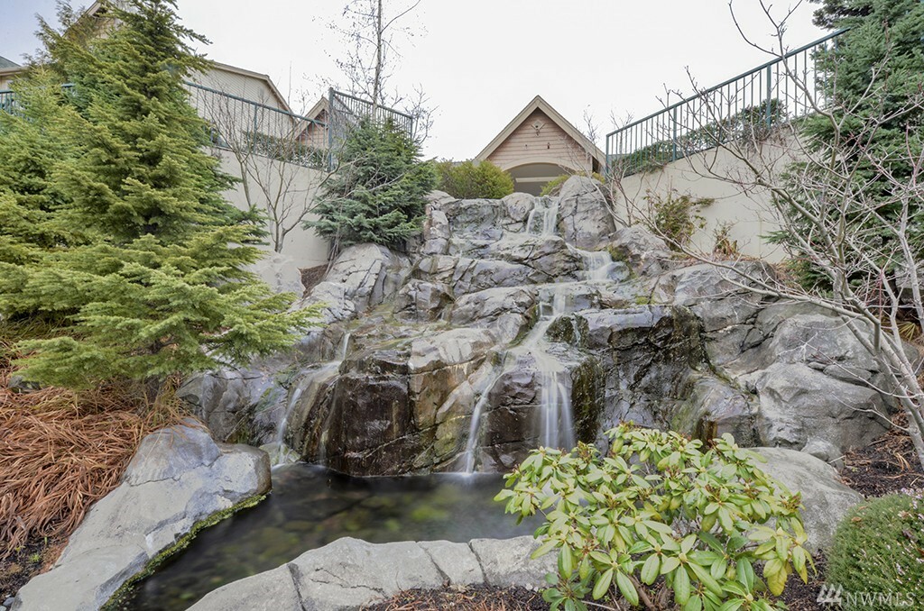 Property Photo: 4763 Morris Ave S R-201 WA 98055