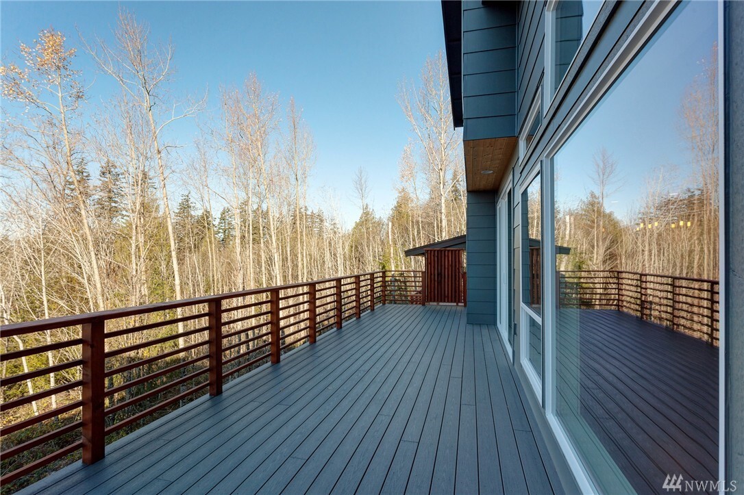 Property Photo: 3423 Sussex Dr WA 98226