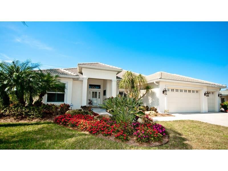 Property Photo:  402 Villas Drive  FL 34285 
