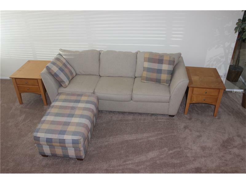 Property Photo: 5417 Britwell Court FL 33624