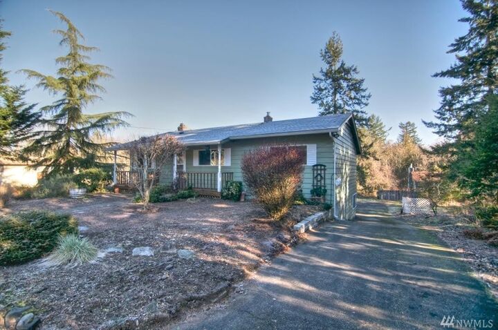 Property Photo:  5218 Marian Dr NE  WA 98516 